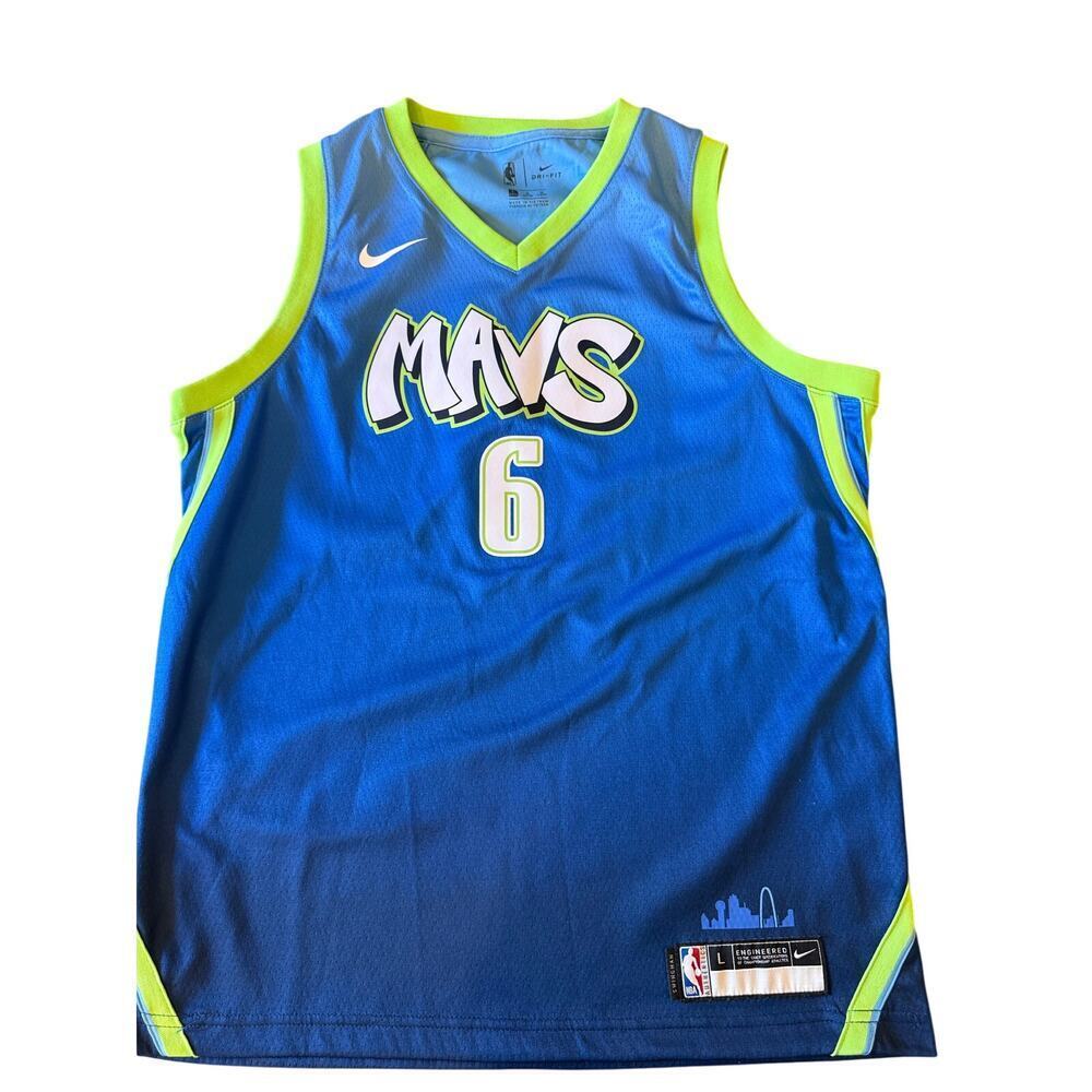 Dallas Mavericks Porzingis #6 Nike Basketball Jersey Kids size L NBA